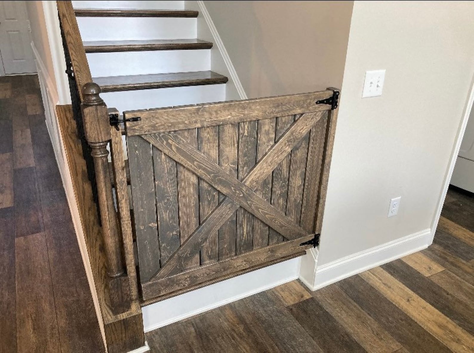 Barn door dog gate Clearance