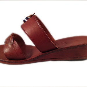 IOLA: 2 correas tejidas de cuero con detalle de cuña Sandalia de cuero hecha a mano tamaño personalizado disponible