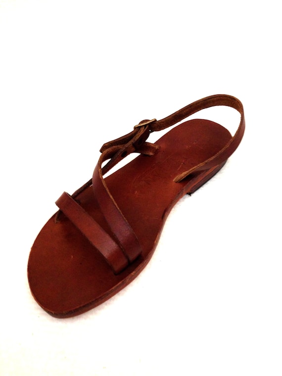 simple leather flip flops