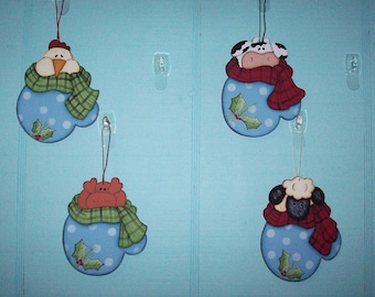 Cozy Farm Mittens Ornaments