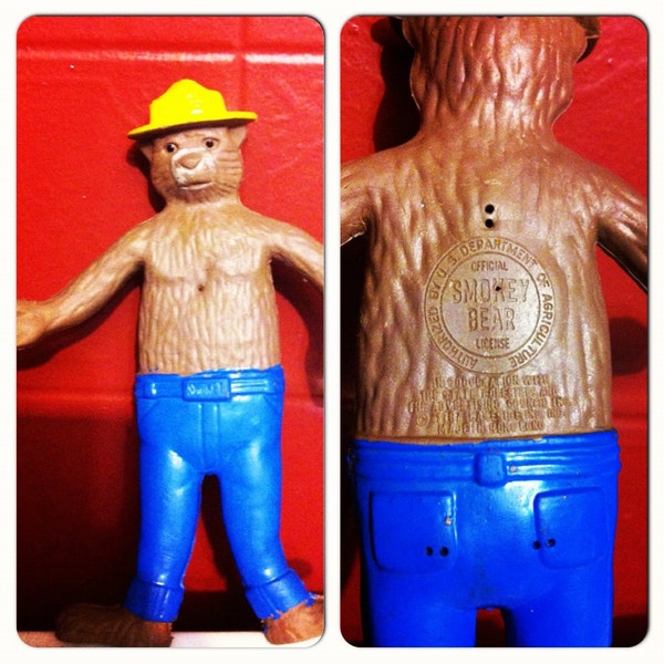Vintage Smokey The Bear bendable Toy 1967 excellent condition collectors item collectible sale gift Canteam old bear blue yellow brown