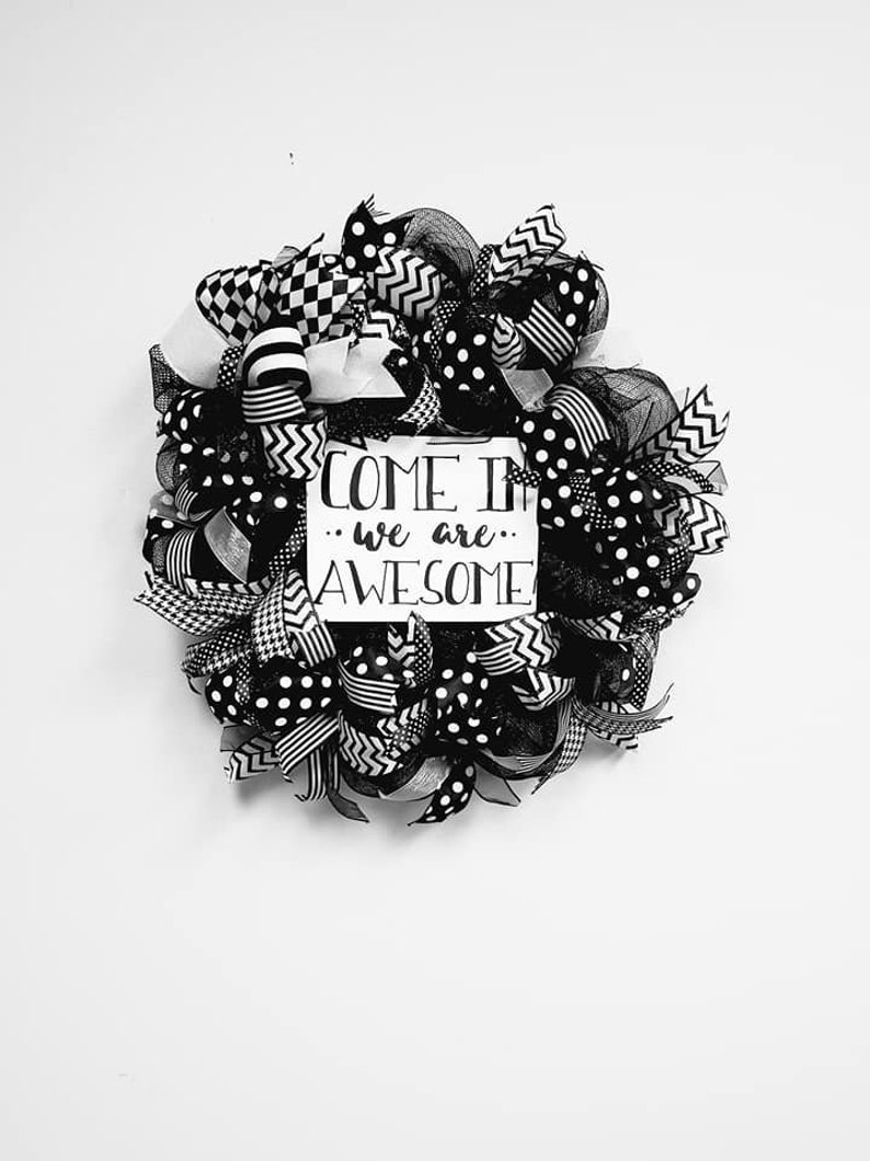 Black and White Wreath Everyday Wreath for Your Front Door - Etsy