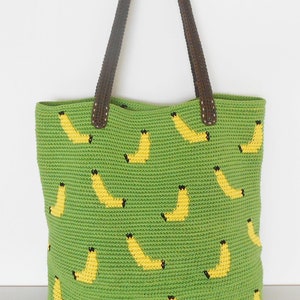Crochet pattern for BananaTote, crochet bags, tapestry bags, diy bags, tapestry crochet, crochet patterns, crochet tutorials
