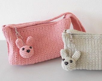 Patron au crochet pour sac à bandoulière Favorito. Niveau facile, comprend les points de base et la mise en forme. Sacs au crochet, modèles de sacs au crochet.