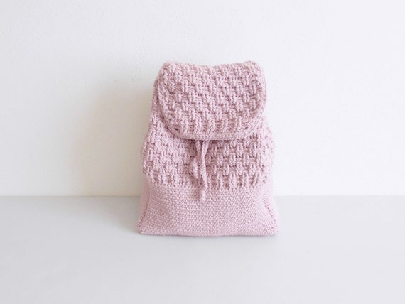 Cómo hacer un bonito bolso tejido a crochet :: Patrones para tejer