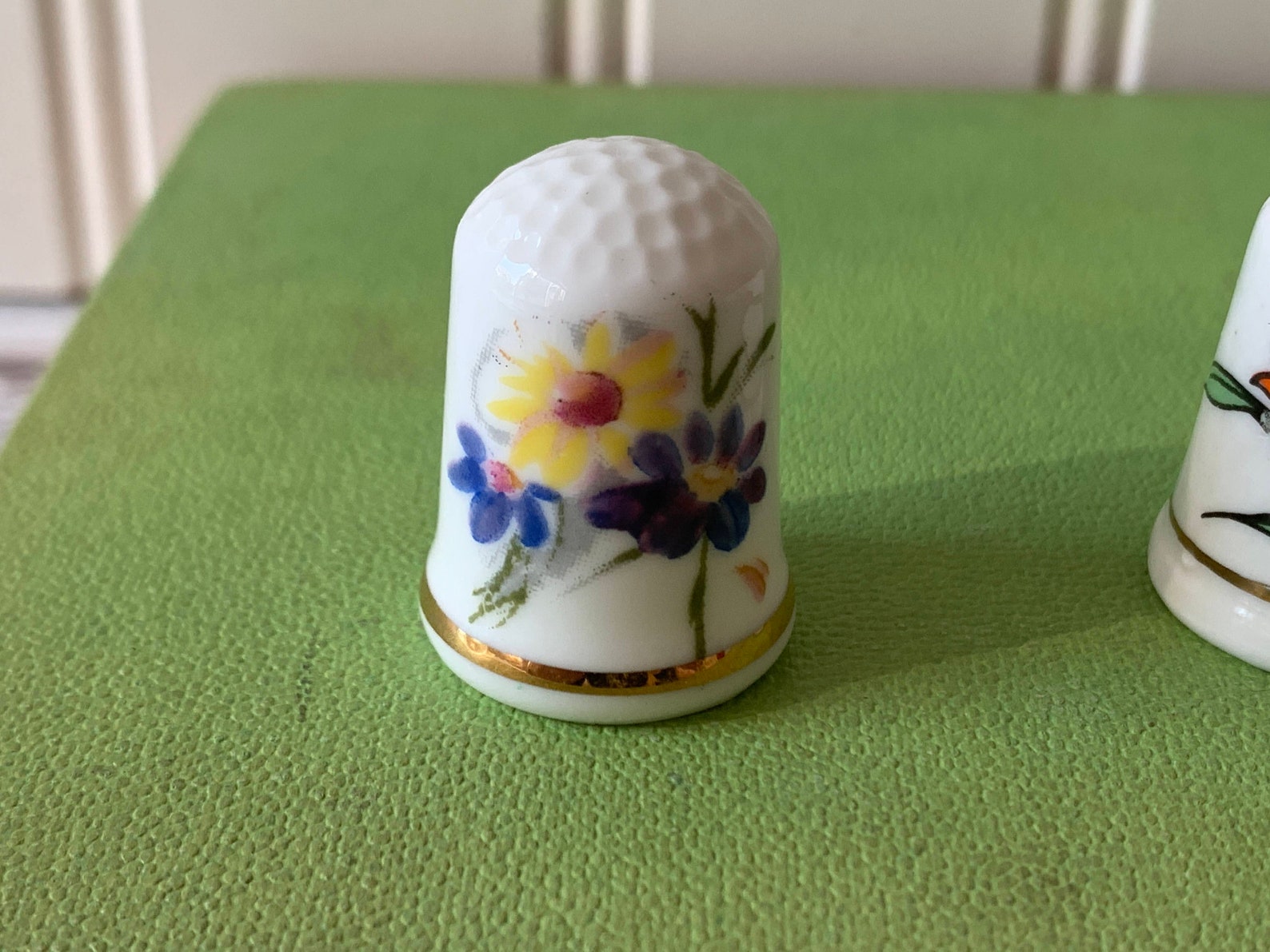 Vintage Set of 4 Ceramic Thimbles Thumb Thimbles Flower and Etsy