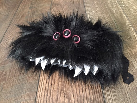 Furry Black Monster Nintendo Switch 2 / DS / Lite / OLED / Case