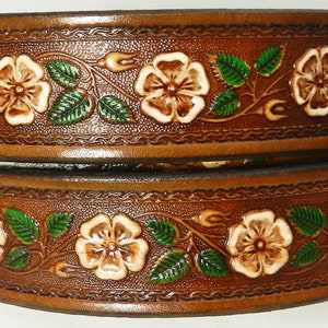 Leather Belt Flowers BT588P - Belt is 1 1/2" wide - Includes removable utility buckle & leather keeper.