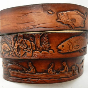 Name Belt Fishing scene NBT103 - Belt is 1 1/2&quot; wide - Includes name in center back, removable utility buckle & leather keeper
