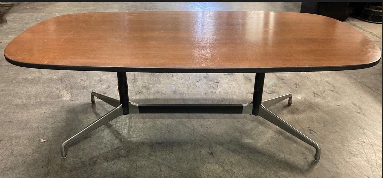 Eames oval dining table deals