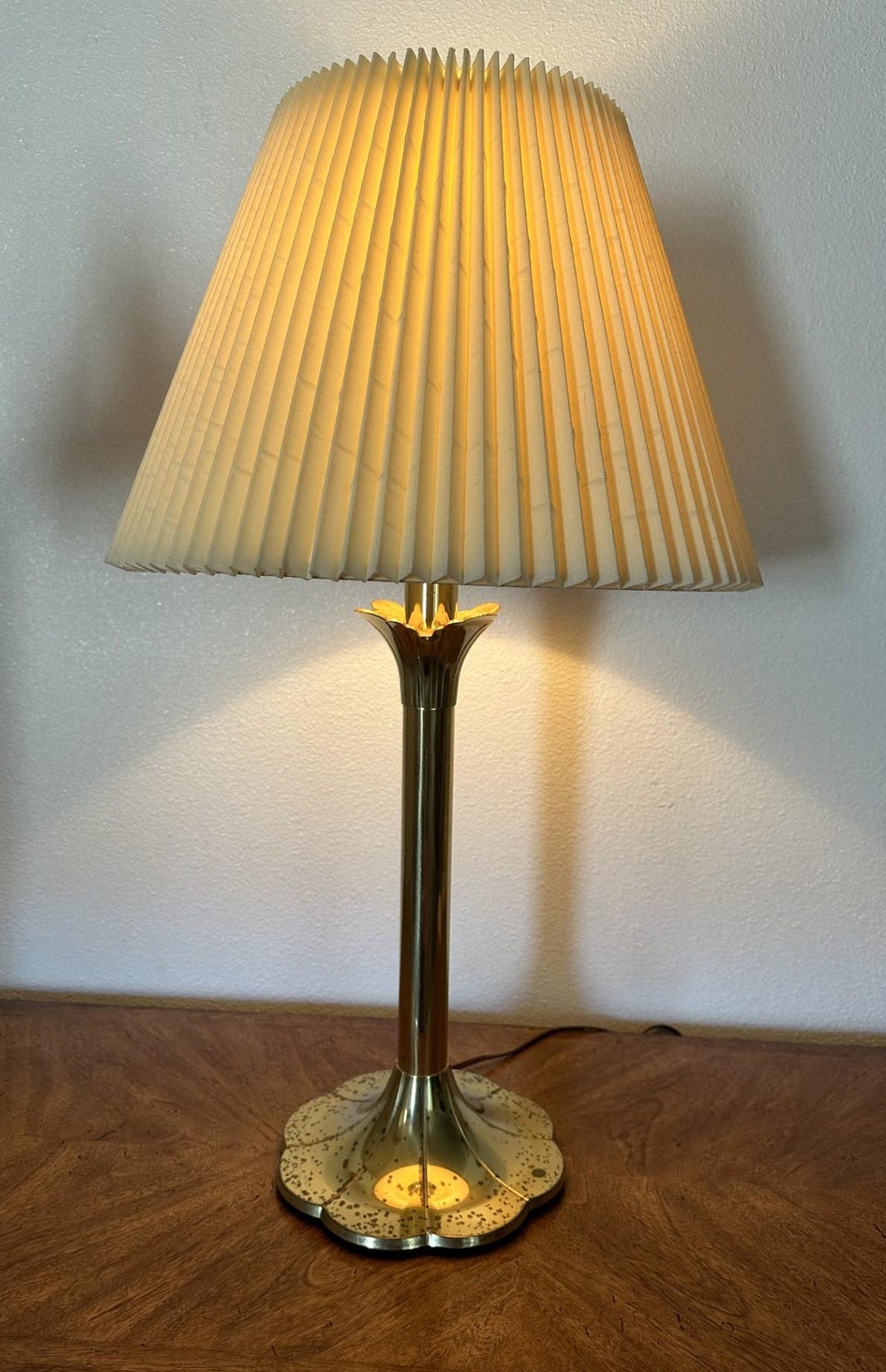 Vintage Stiffel Brass Tulip Table Lamp With Shade Etsy