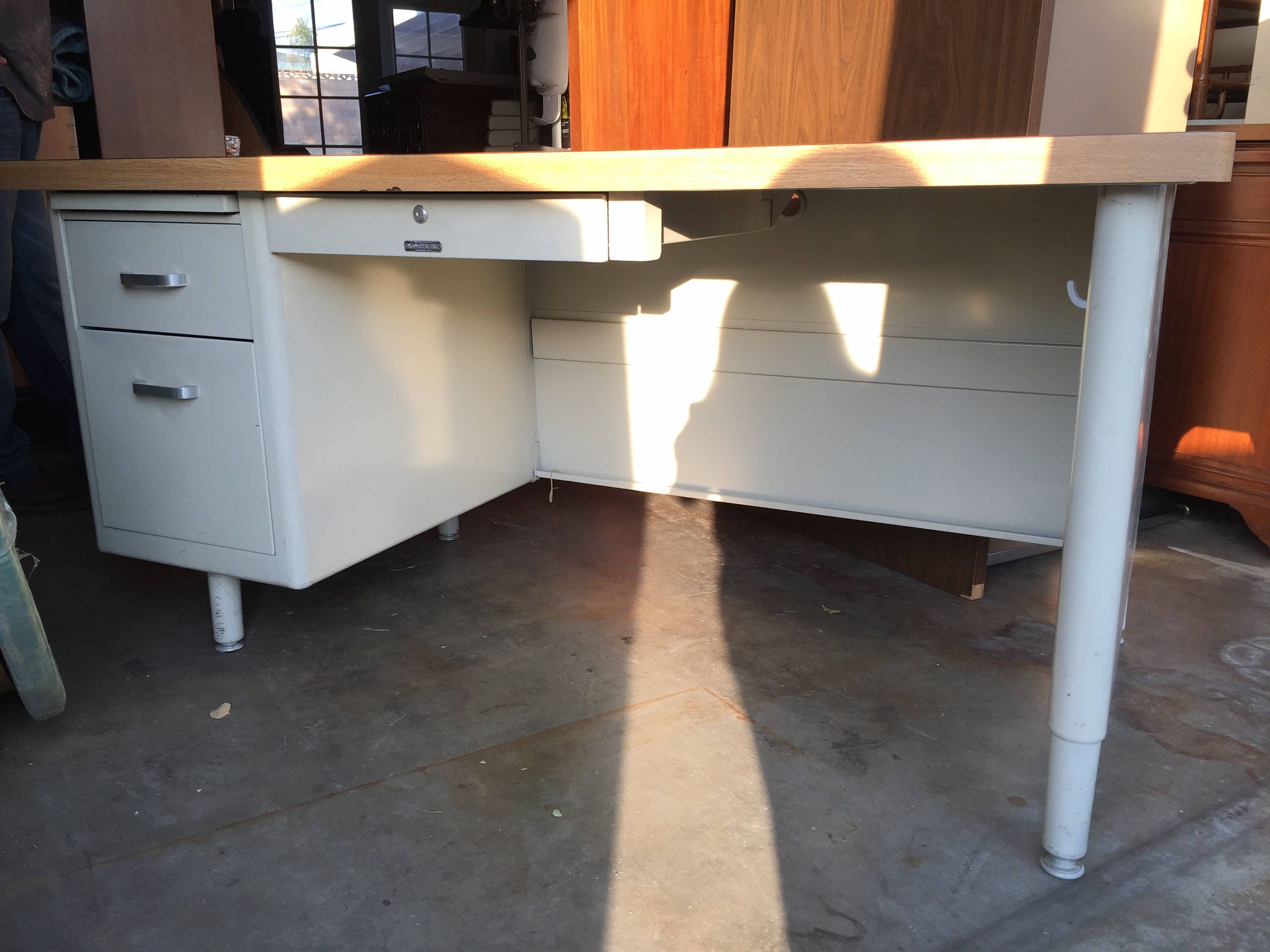 Mcdowell Craig Single Metal Tanker Desk Zoom