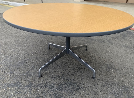 Herman miller 2024 round table