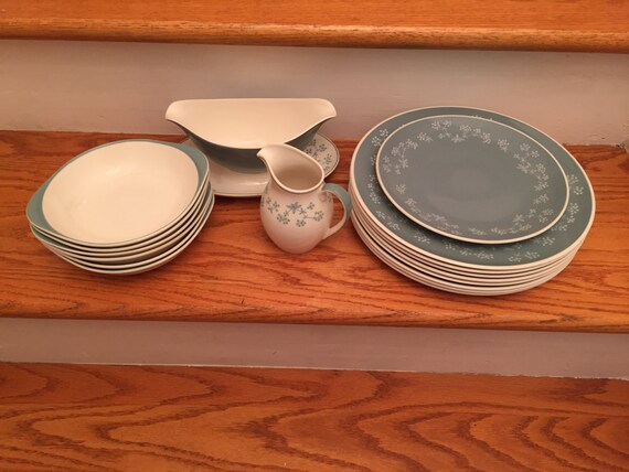 ロイヤルドルトン　ビンテージ　ヴィンテージ Vintage Royal Doulton - Queenslace D6447- China - Etsy New