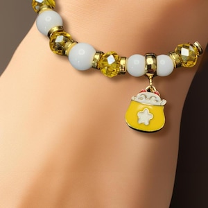 Attract Good Fortune: Sweet and Charming Handmade Yellow and White Maneki Neko Charm Stretch Bracelet with Real Jade, Shell & Crystal Beads