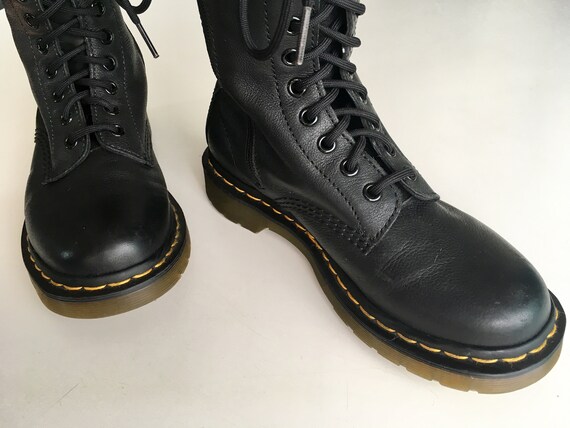 Dr. Martens Air Wair Black Leather Boots Size 6 | Etsy