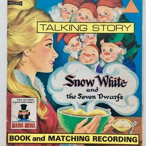 Snow White and the Seven Dwarfs 7&#39; Vinyl Record / Read Along Book, Magic Media - MR-9, 1976, Original Pressing