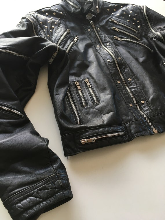 Black Leather Motorcycle Jacket (Converts to Vest… - image 9