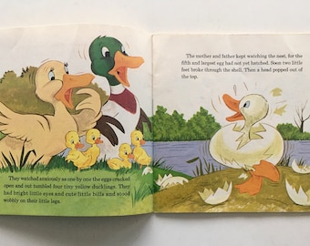 The Ugly Duckling 7' Vinyl Record / 24 Page Book, Disneyland - 340