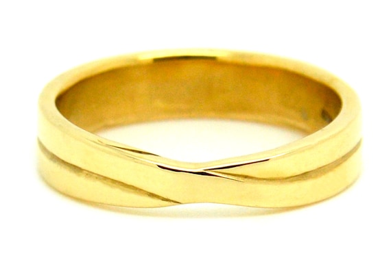 9 Carat Gold Wedding Band 4.2mm Wide 1.5mm Thick Wedding Ring. Twist Design. Etsy