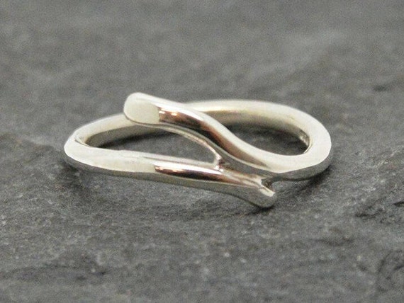 Sterling Silver Overlay Twist Ring. Dress Ring. Contemporary