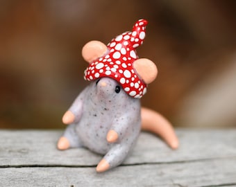 Made To Order Sitting Mushroom Mouse Totem, Polymer Clay Mouse, Handmade Rat Figure, Mushroom Mouse Figurine, Miniature Rat Sculpture