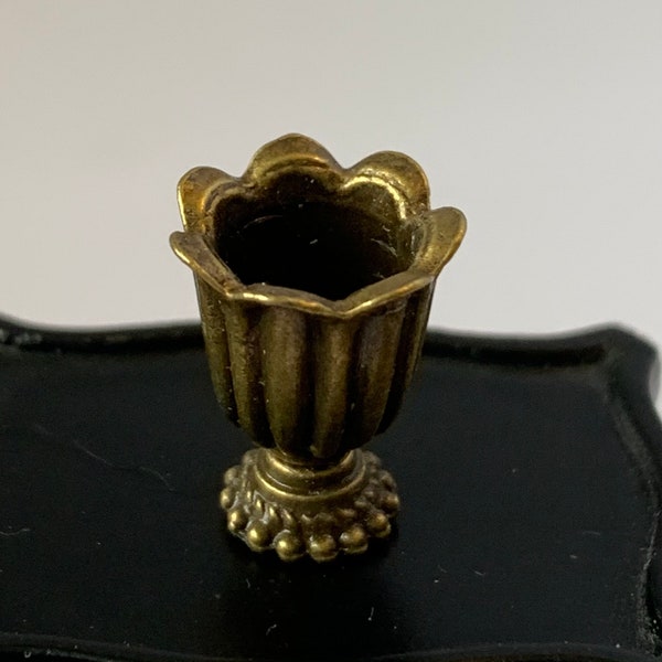 Dollhouse Miniature Vase