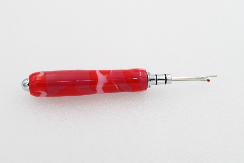 Lipstick Camo Seam Ripper