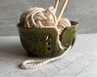 Emerald Green Ceramic Yarn Bowl, Drippy Glaze Knitting Organizer, Crochet Holder