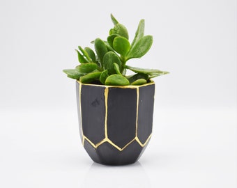 Small Faceted Planter satin black and gold, desk planter