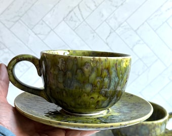 Juego de taza y platillo para café latte hechos a mano con filtro esmeralda, taza grande de 18 oz, regalo de café con filtro verde