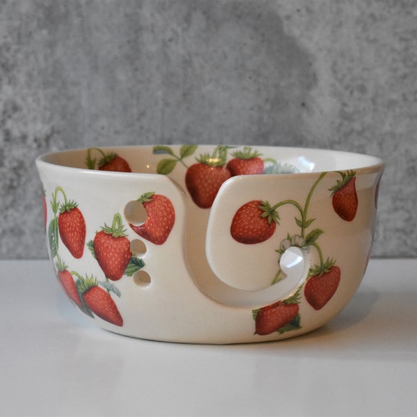 large yarn bowl , Strawberry yarn holder, mothers day gift, gift for knitter