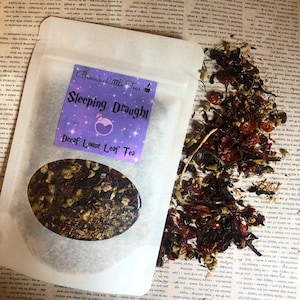 Thé inspiré de la boisson dormante | Tisane livresque décaféiné aux herbes | Feuilles mobiles, sorcier, thé artisanal, cadeau lié au livre