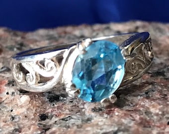 Aquamarine and Sterling Silver Ring