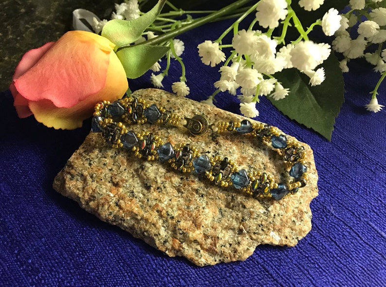 Tanzanite Color Silky Bead Stacking Bracelet