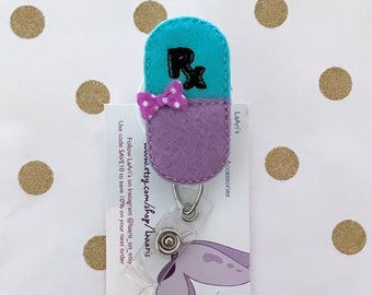Pill badge reel- pharmacist reel- pharmacist badge-pharmacist gift-pharmacy tech reel badge- pharmacy tech gift