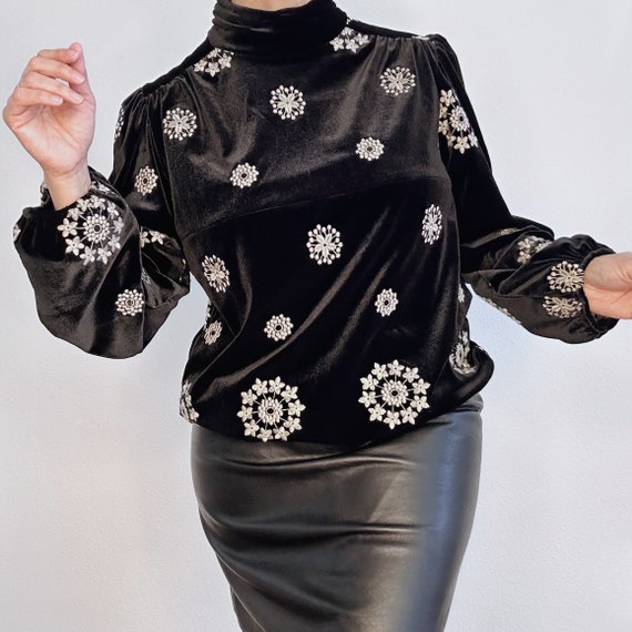 Zara Embroidered Ballon Sleeve Velvet Turtleneck … - image 4