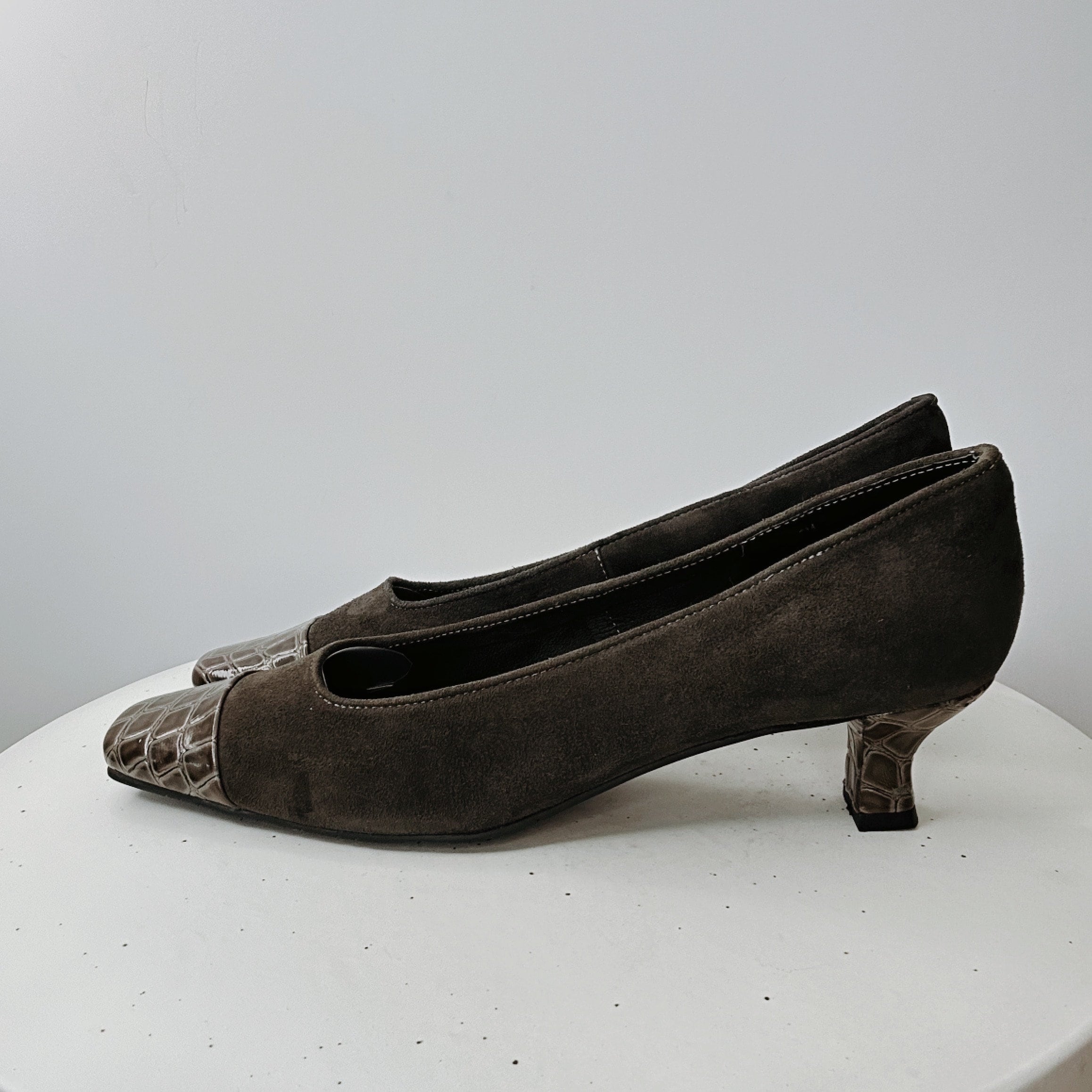 Mezzo by Vaneli Olive Green Suede Cap Toe Kitten Heels Etsy