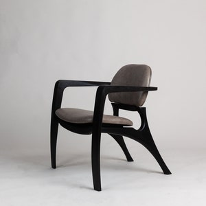Amplex Lounge Chair, Sculptural, stylish and super comfortable, Wood species and colour of your choice