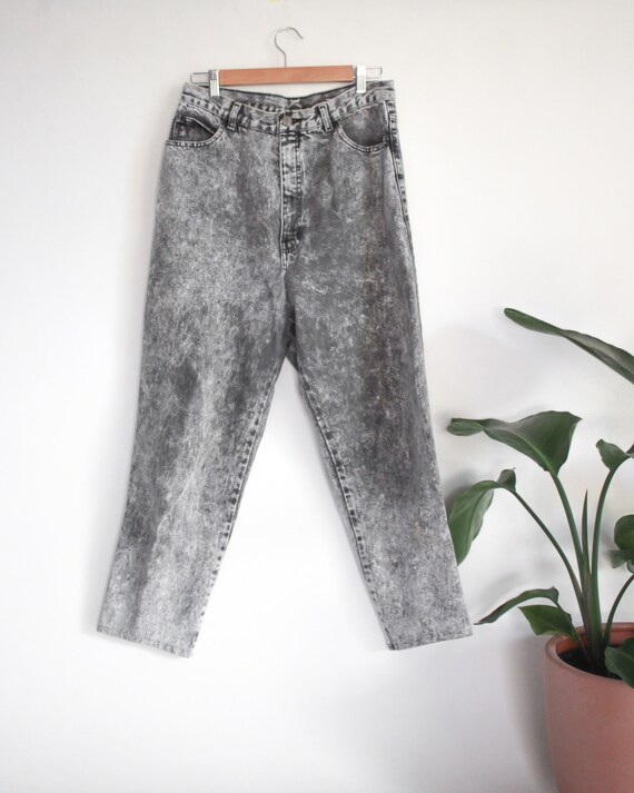 Size 29" | High Waisted Jeans | Stone Wash Gray   - image 1