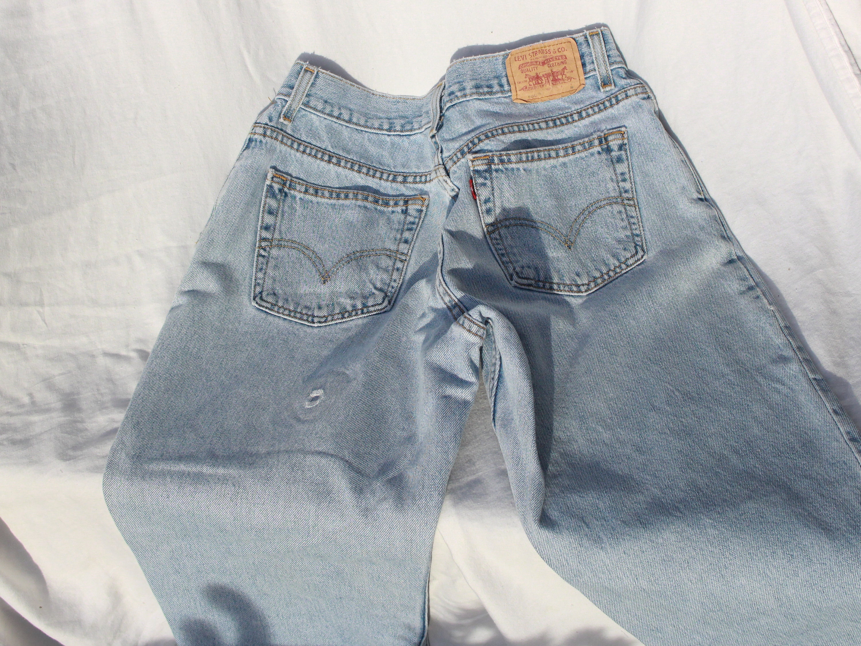 levis high waisted mom jeans