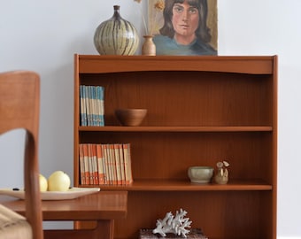 Vintage Teak Bookcase / Shelving Unit