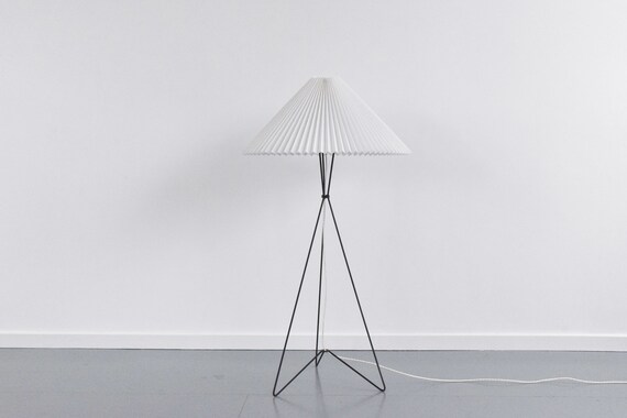 Vintage Style Black Metal Wire Tripod Floor Lamp With White