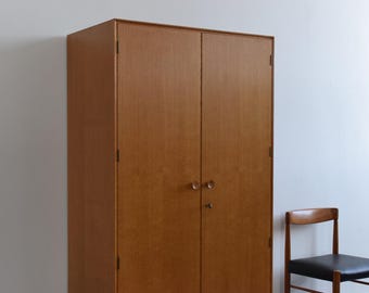 Vintage Oak Double Wardrobe by Meredew