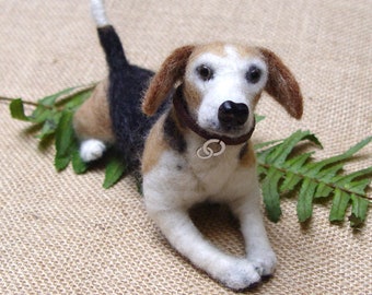 Beagle custom felted dog custom dog miniature needle felt dog soft sculpture custom dog replica cute dog lover gift pet loss remembrance