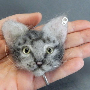 Needle felt cat pin custom cat brooch needle felted brooch Tabby Cat brooch custom felted cat portrait cute cat felt brooch Mother days gift image 10