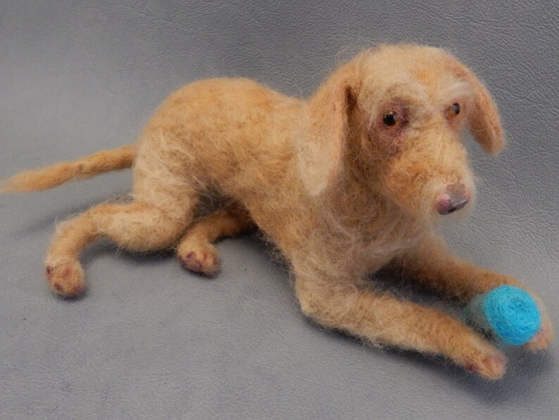 Drahthaar needle felted dog urn gift German Wirehaired Vizsla custom felt dog replica dog sympathy gift shorthaired Vizsla Kromfordl\u00e4nder