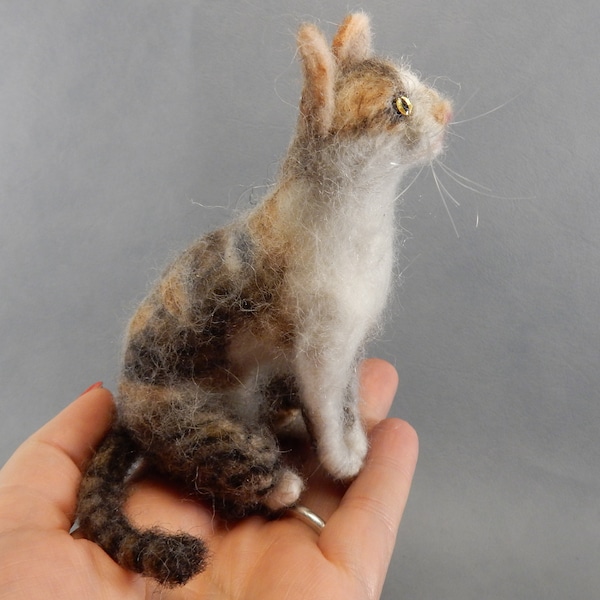White and Tabby Cat needle felted cat miniature tricolor cat loss gift cat memento collectible cat reminiscence art cat portrait from photo