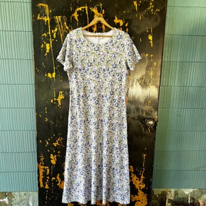 Vintage 90&#39;s Periwinkle with Purple Floral Babydoll Tshirt Maxi Dress by CMI size Medium