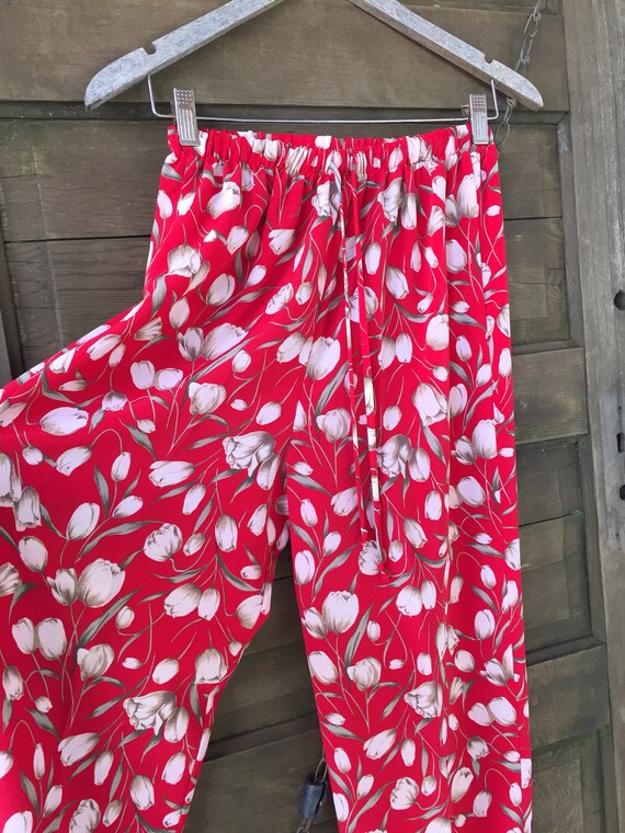Vintage 80's High Waisted Red and White Tulip Flo… - image 5